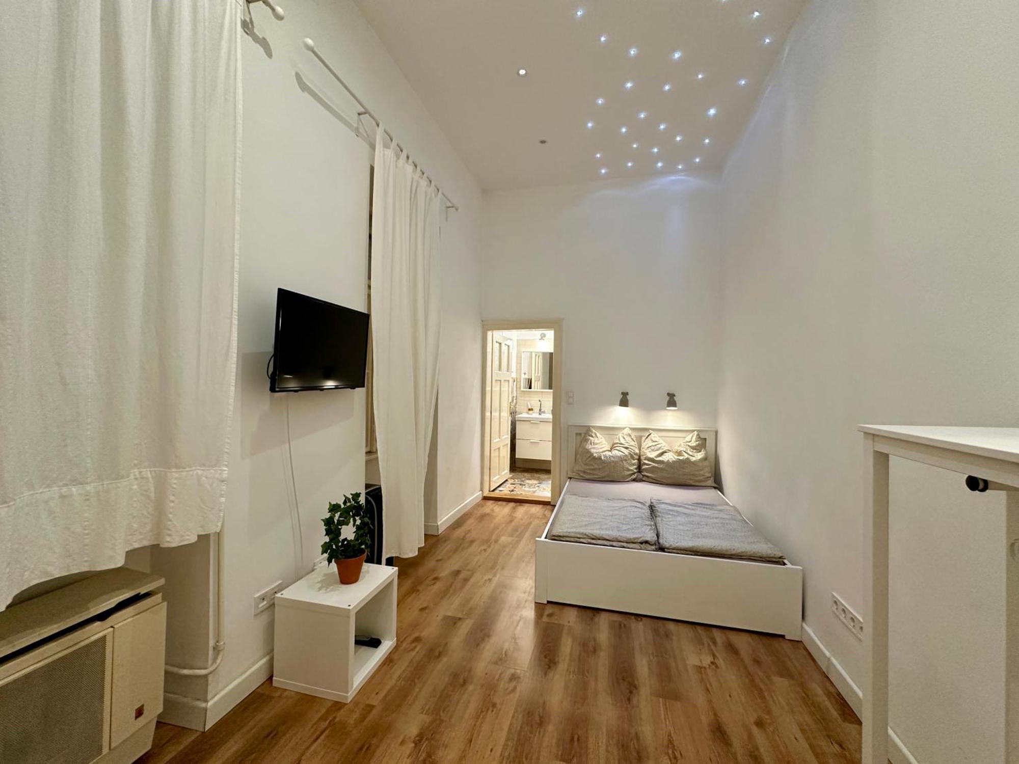 Cozy Studio Flat In The Heart Of Budapest Esterno foto